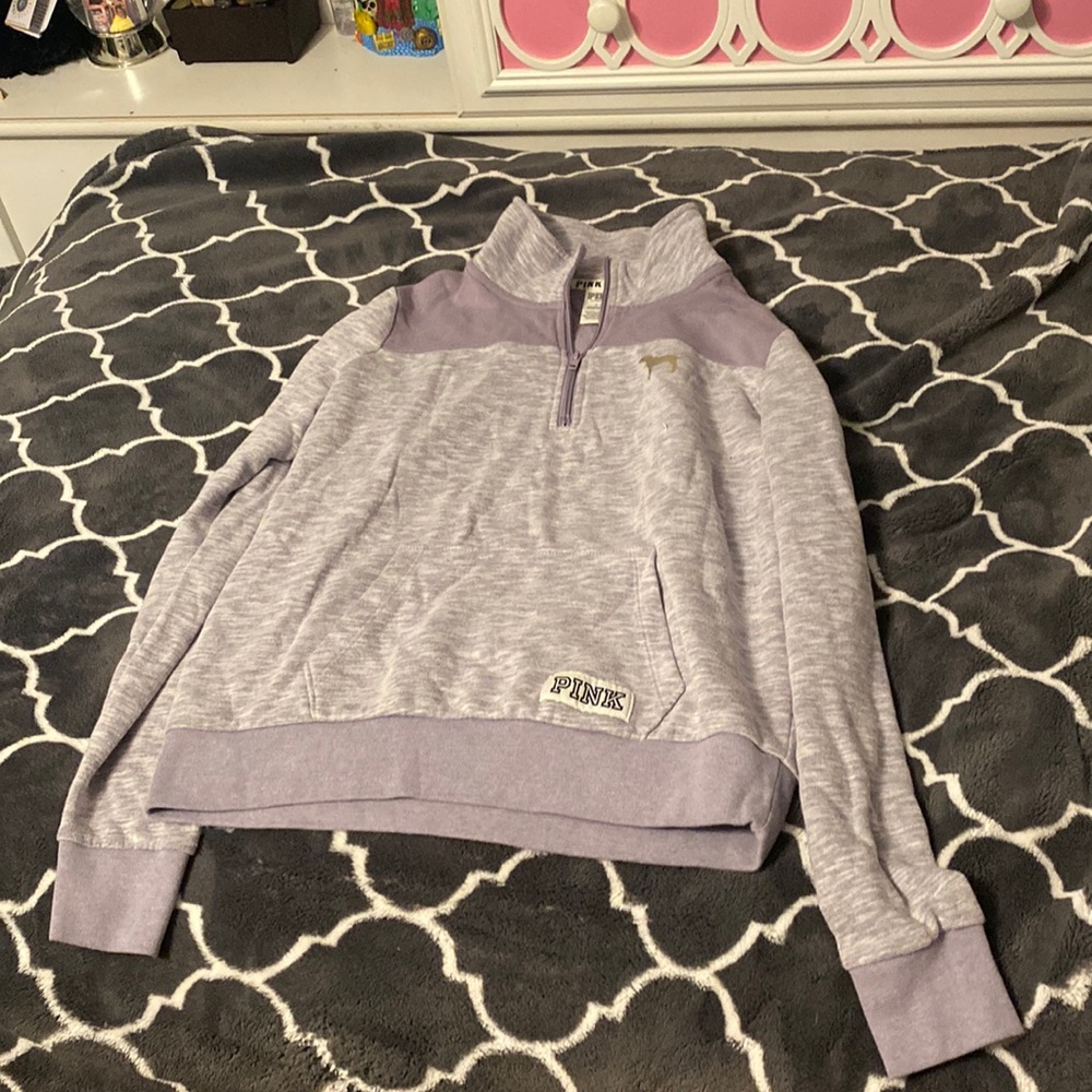 PINK SWEATSHIRT
